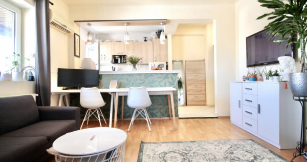 DOROBANTI, CAPITALE-LONDRA, STUDIO COCHET, MOBILAT COMPLET