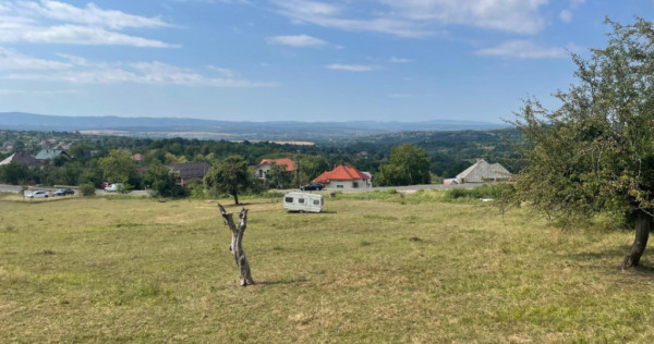 Teren intravilan 1.17ha cu panoramă superbă și PUZ aproba