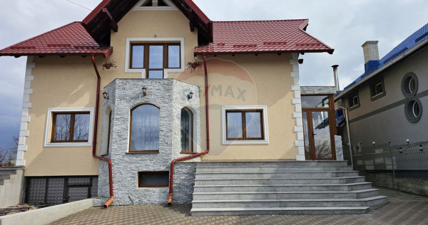 Casă / Vilă cu 6 camere, Sfantu Ilie, Suceava
