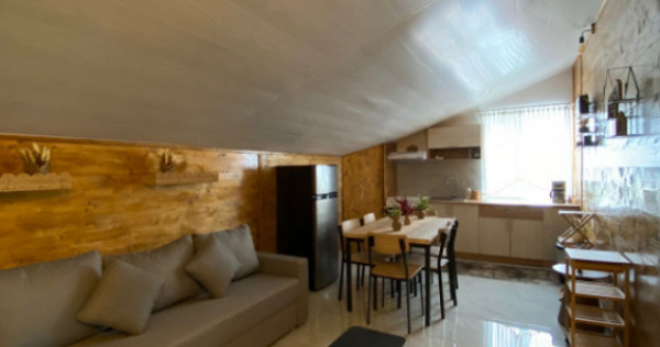 Apartament 4 camere decomandat 140mp, Mansarda, zona Consul