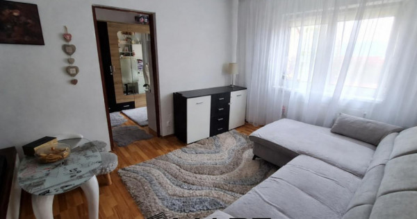 Apartament 2 camere zona Vasile Aaron
