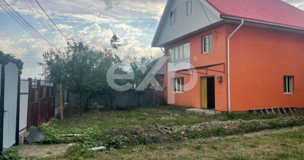 Casă / Vilă cu 6 camere de v&acirc;nzare Leontinesti - Bacau