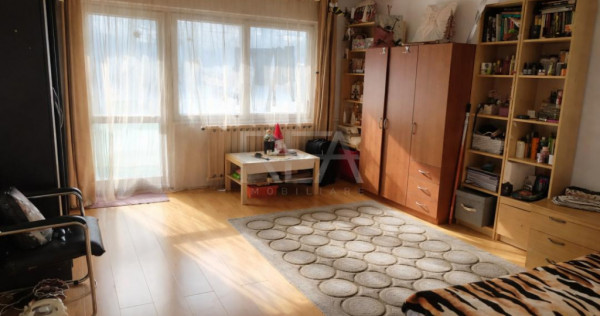 Garsonieră Decebal, et. 1, an 1990, metrou, 41 mp