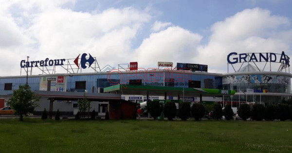 Grand Arena - Parc Tudor Arghezi - garsoniera decomandata