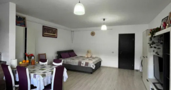 Garsoniera decomandata - zona Sanpetru