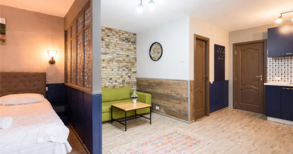 Apartament extins, trei unitati locative cu baie proprie, ce