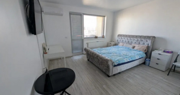 Apartament 2 camere, decomandat - zona Tractorul