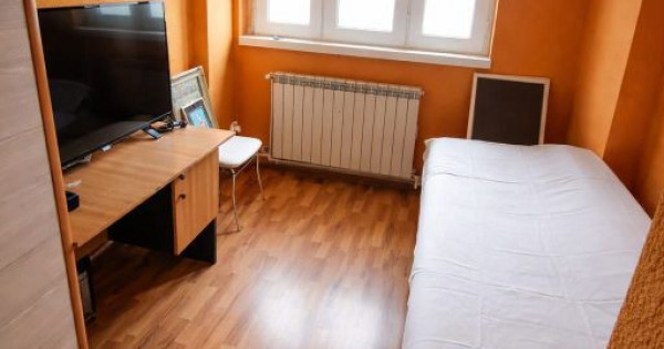 De vanzare apartament cu 2 camere Mazepa 2, 62.000 euro