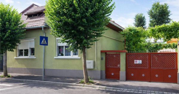 3D!Ansamblu casa productie comercial, 3 corpuri,acces strada