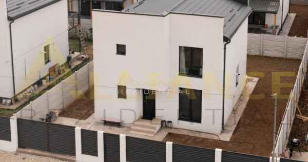 Casa Individuala - 5 camere 3 bai - Teren 300 MP