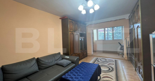 Apartament de 3 camere, decomandat, parcare, zona Sigma