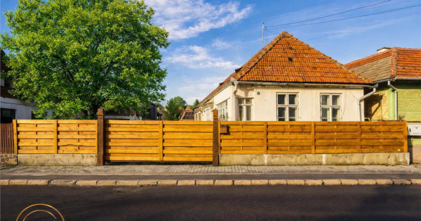 Casa din lemn, teren 384 mp: oportunitate renovare, Simeria