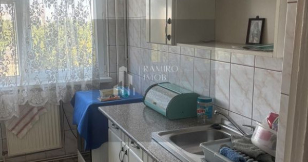 Apartament 3 camere centrala proprie Bulverdul Constantin...