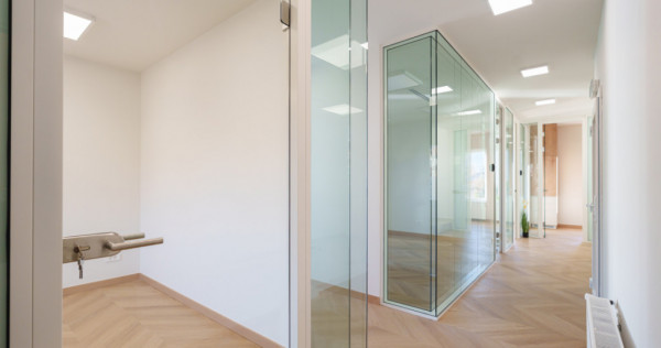 Birou individual totul NOU in cladire de birouri, Central, i