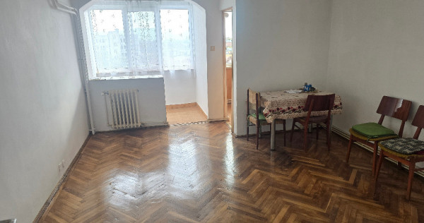 Vand garsoniera in Deva, I. Maniu, 30,50 mp, etaj 4, bloc de 9 etaje