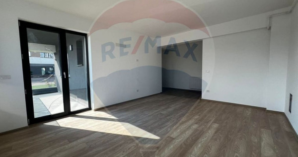 Apartament cu 2 camere de &icirc;nchiriat in bloc nou Valcom R...