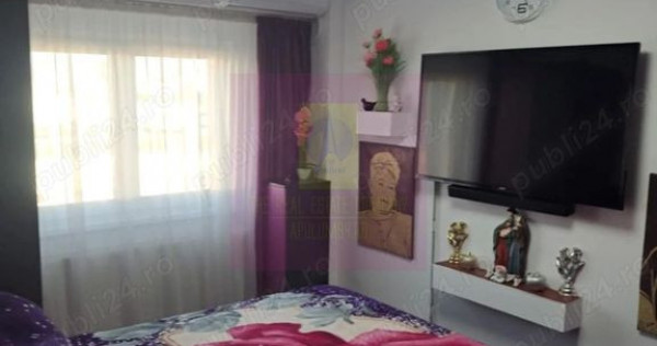 Vanzre apartament 2 camere decomandat Calea Văcărești