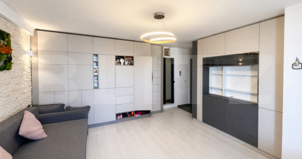 Apartament 3 camere, cu dressing, terasă și 3 parcări, zo