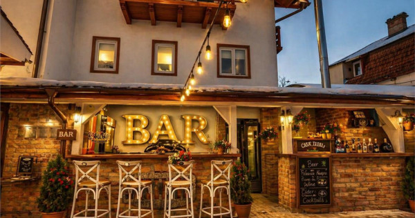 LIVE! Restaurant terasa, Centrul Istoric - Piata Unirii, Bra