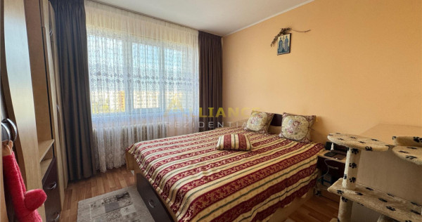 Apartament 3 camere decomandat { Grand Arena }
