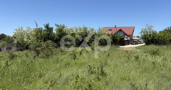 Intravilan 3015 mp Moșoaia | 48 ml deschidere | L&acirc;ngă pă