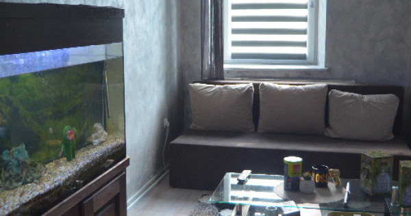 Azuga-Apartament cu trei camere -parter