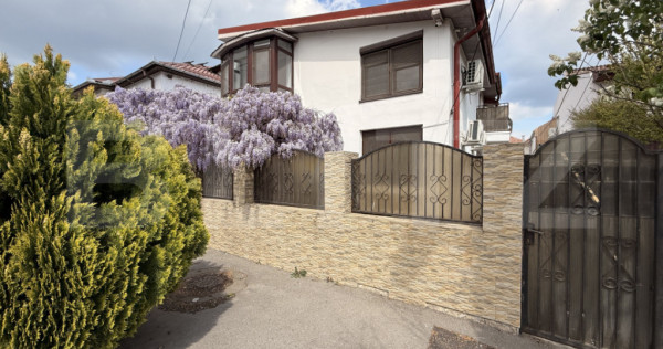 Casă P + M cu apartament 2 camere, 223 mpu, teren 253 mp, z