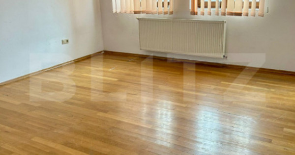 Apartament 4 camere,2,bai,3 terase,139mp, semicentral