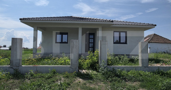 Casa de vanzare,120mp,in zona Amați Județul Satu Mare