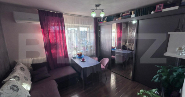 Apartament cu 3 camere, zona 9 Mai