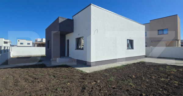 Casa individuala plan parter, 2 dormitoare, 473 mp teren, zo