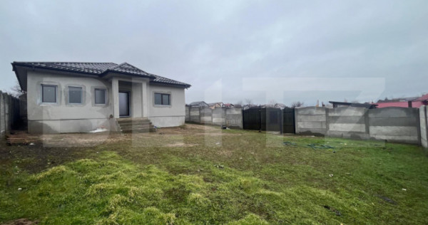Casa plan parter 100 mpu, teren 450 mp, Malu Mare