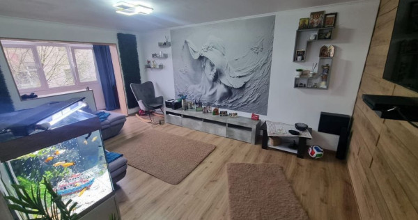 Aurel vlaicu-apartament 4 camere decomandat