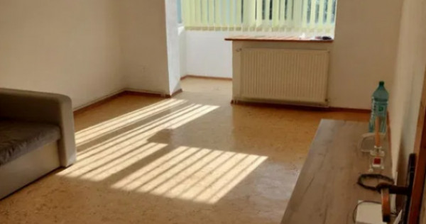 Apartament 2 camere, decomandat - zona Racadau