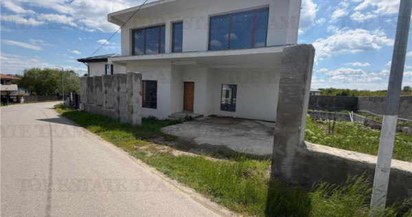 Vila individuala premium aproape de lac, Laguna Albastra Cor