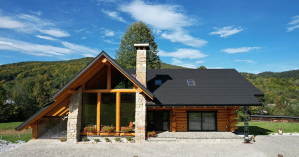 Cabana exclusivista din lemn rotund, 5500mp teren, Sucevita