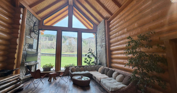 Cabana exclusivista din lemn rotund, 5500mp teren, Sucevita