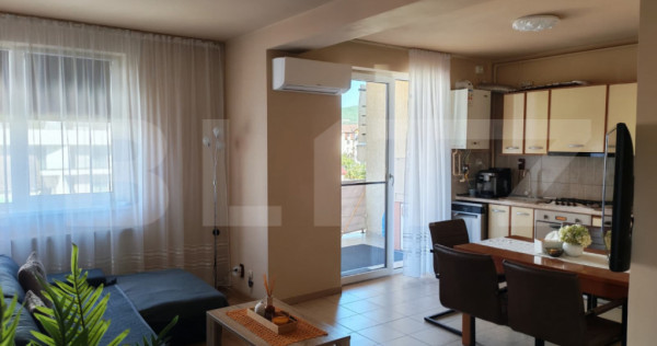 Apartament 3 camere, parcare si boxa, zonă Strada Libertă