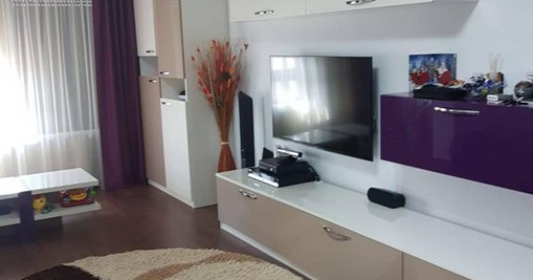 De inchiriat apartament cu 2 camere, bloc Vega, str. Tecu...