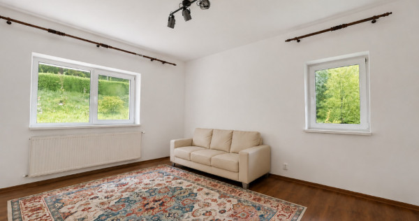 Racadau - Ap 2 camere, decomandat, renovat, priveliste superba!