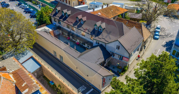 HOSTEL ADABELLE Brasov- 25 de ani de Poveste/ zona Centru...