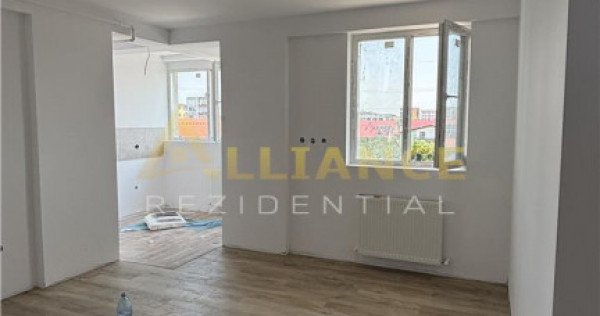 Garsoniera moderna || lift || aproape metrou || parcare ||