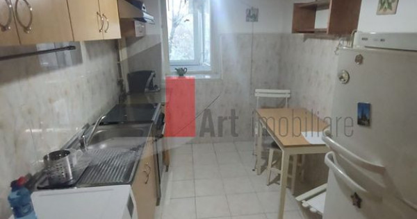 V&acirc;nzare apartament 3 camere Bd. Obregia - Pța Străduin...