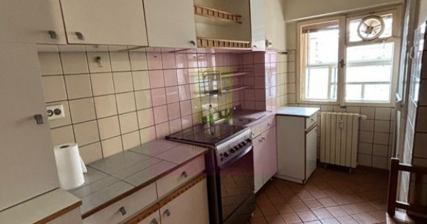 Apartament 3 camere Decebal stradal