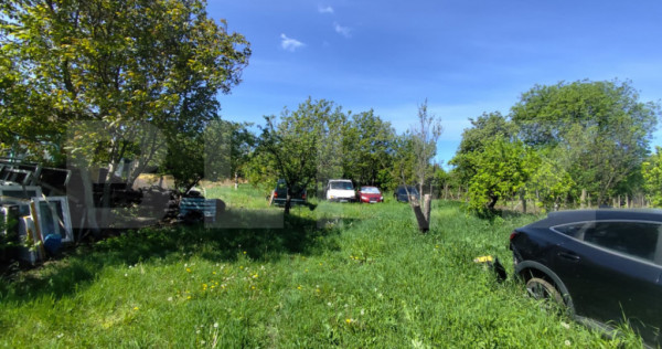 Teren 1245 mp, la strada, zona Rediu