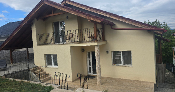 Vand casa in Deva, D+P+M,Zavoi, partea de jos, din anul 2021, mobilata