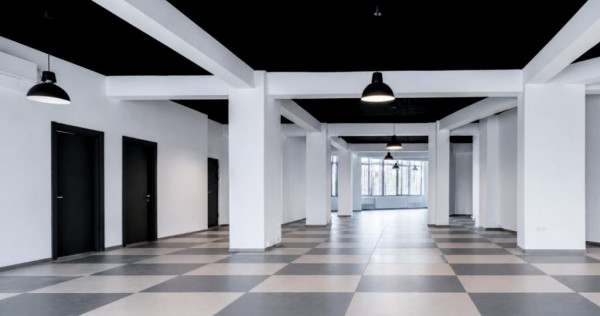 Spatiu comercial - zona Brotacei