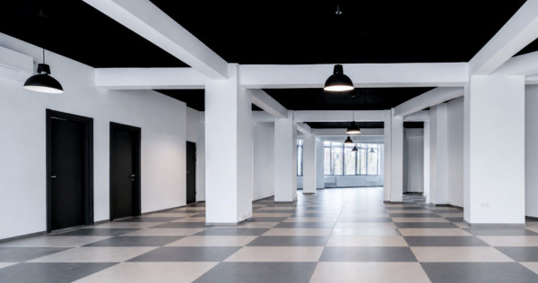 Spatiu comercial - zona Brotacei