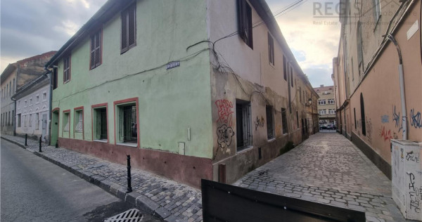 Studio spatios zona Centrul Istoric