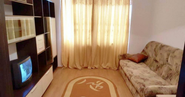 De vanzare garsoniera micro 40, et. 3/3, 27.000 euro